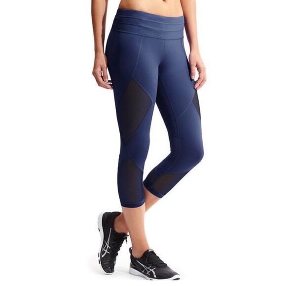 Athleta Mesh Sonar Capri Blue‎ Athletic Crop Leggings Size Small - Picture 1 of 10